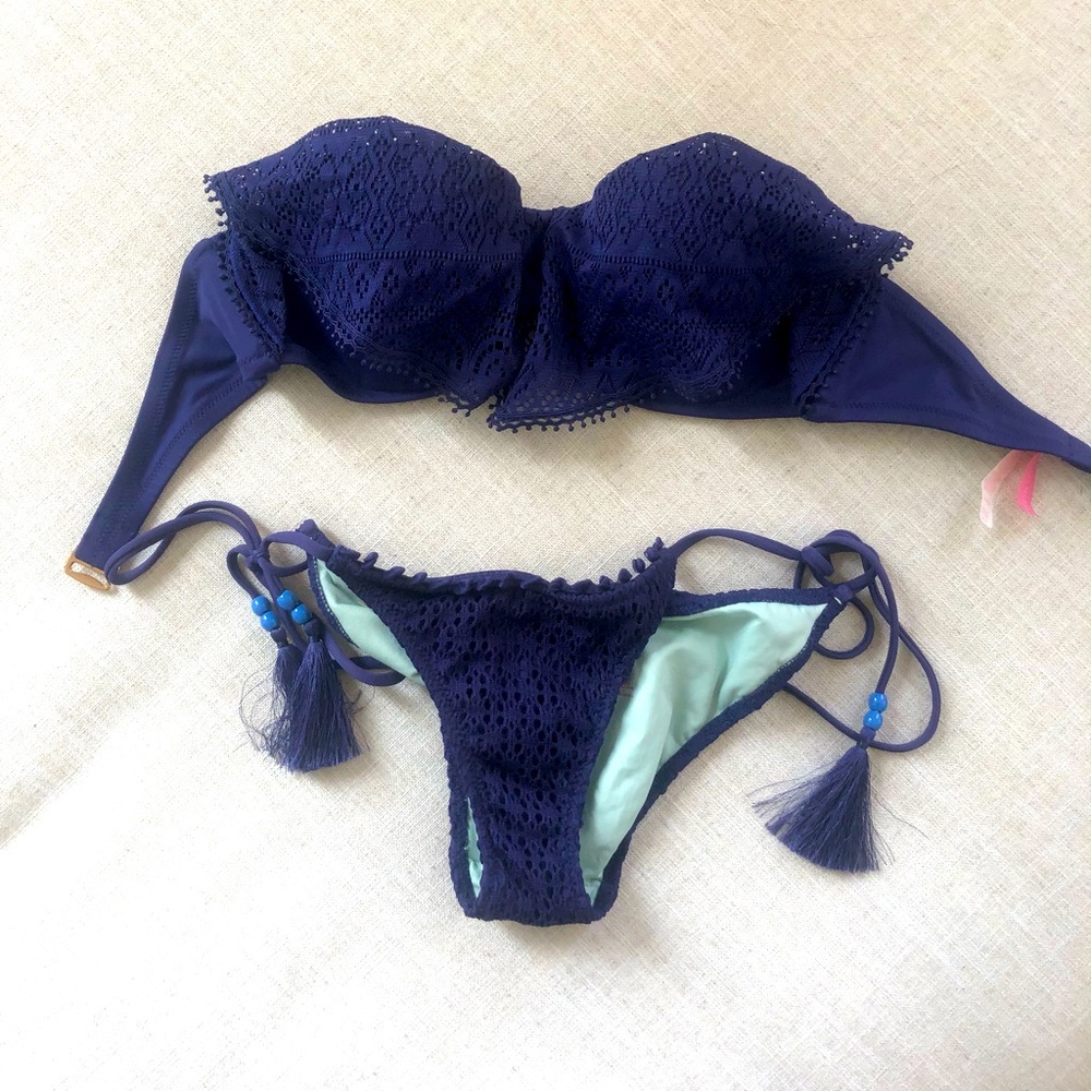 Victoria’s Secret bikini crochet fringe XS 34C
